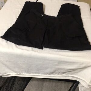 Black ladies cargo pants size medium / regular